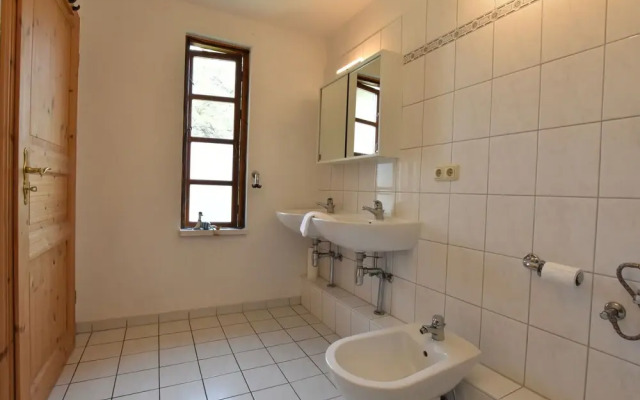 Ethereal Apartment in Stove With Garden