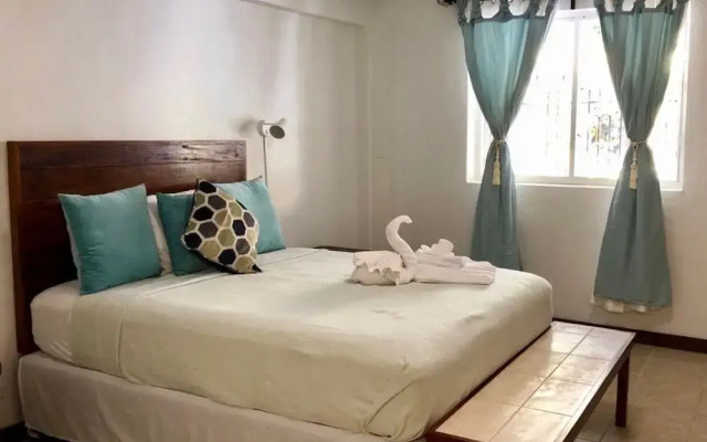 Parham Plaza Hotel