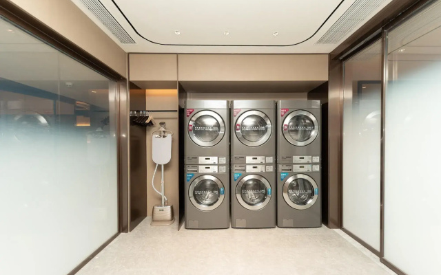 Ji Hotel Nanjing South Railway Station Square