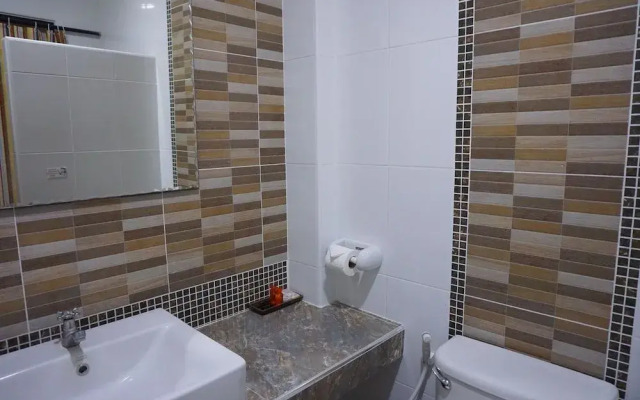 C2U Hotel Uthai Thani - Adults Only