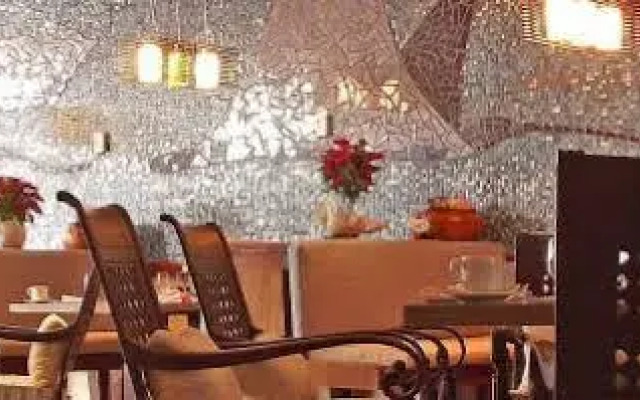 Costa Baja Resort & Spa