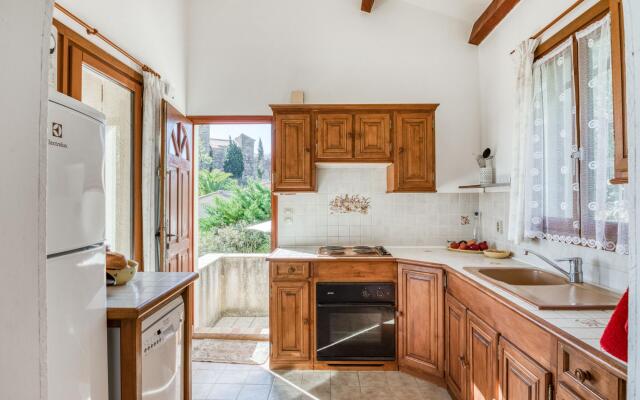 Delightful Villa in Montouliers with Private Swimming Pool