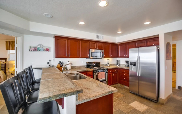 Ocean Front Walk Apartment #44783