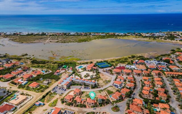 4BR Villa Gold Coast w Pool