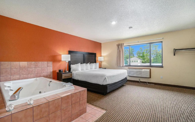 Super 8 Traverse City Mi