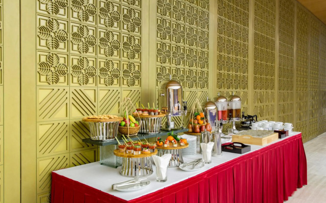 Starcity Hotel & Condotel Beachfront Nha Trang