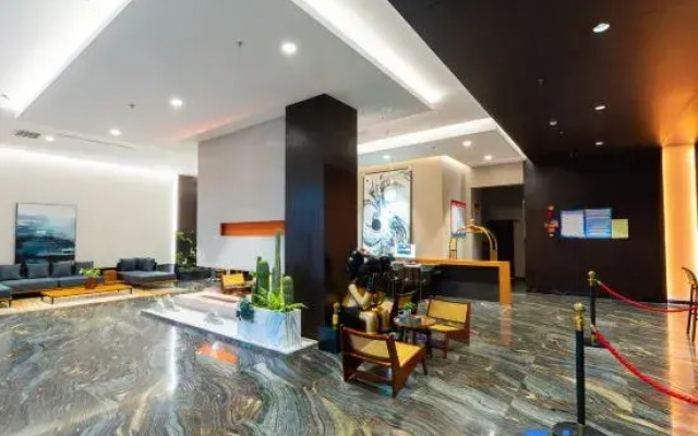 RICH International Hotel