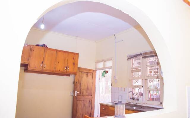 Kilihomebase & Campsite - Hostel