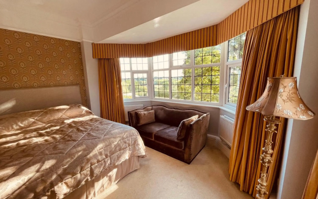 Nuthurst Grange Country House Hotel
