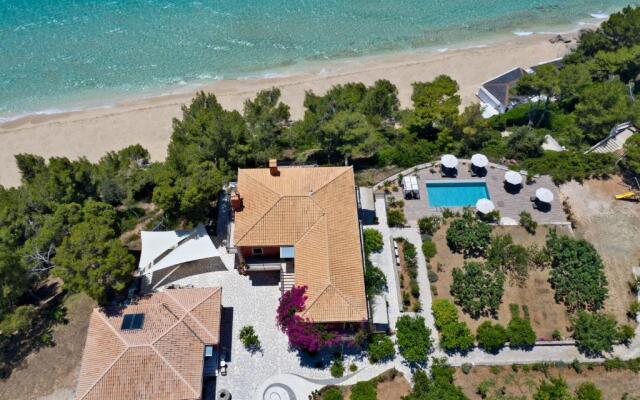 Avra Private Suites