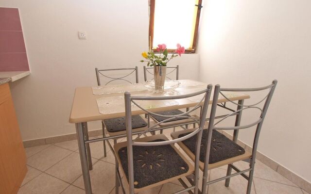 Apartment 1103