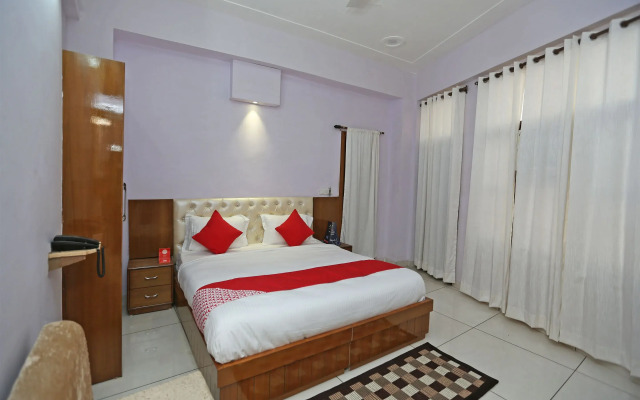 Oyo 16761 Rk Regency