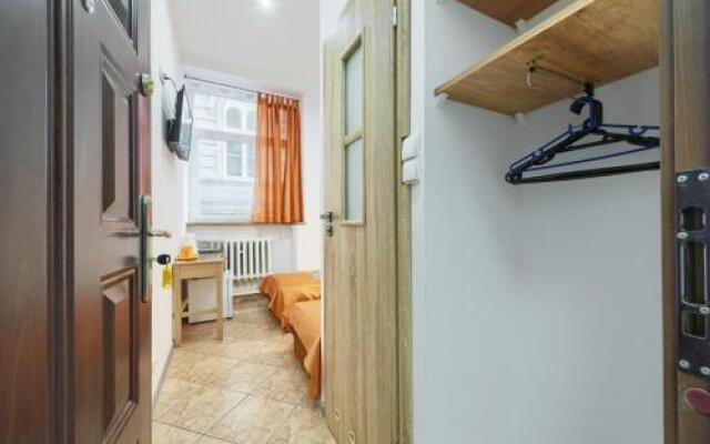 hostelswidnicka24