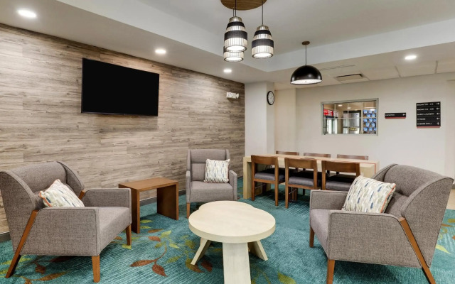 Candlewood Suites Lexington by IHG