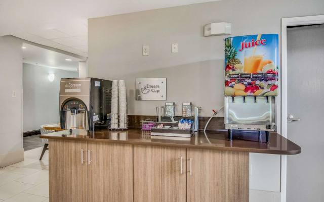 Clarion Pointe Wake Forest - Raleigh North