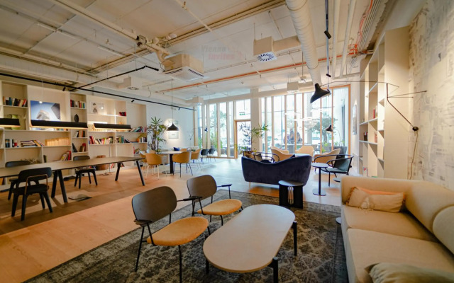 Amazing view over Vienna and infinity pool