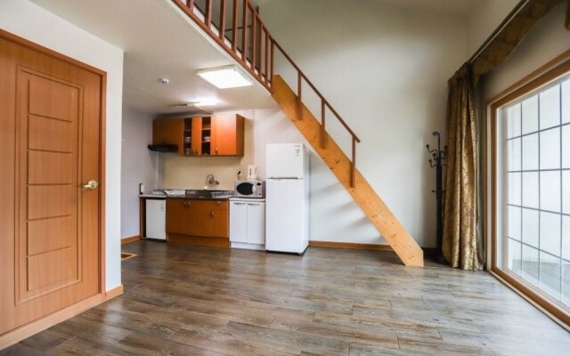 Pyeongchang White Castle Pension