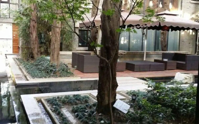 Shanghai Jiading Villa Garden Hotel