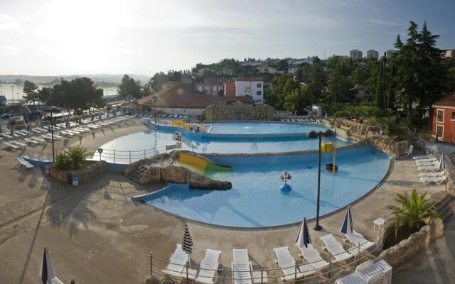 Hotel Aquapark Zusterna