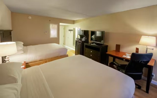 DoubleTree by Hilton Hotel Buffalo - Amherst