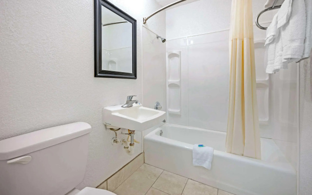 Rodeway Inn
