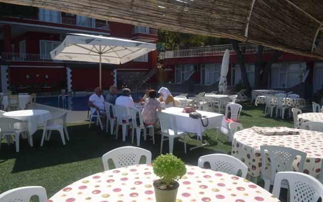 Tunç Otel - Ayvalık