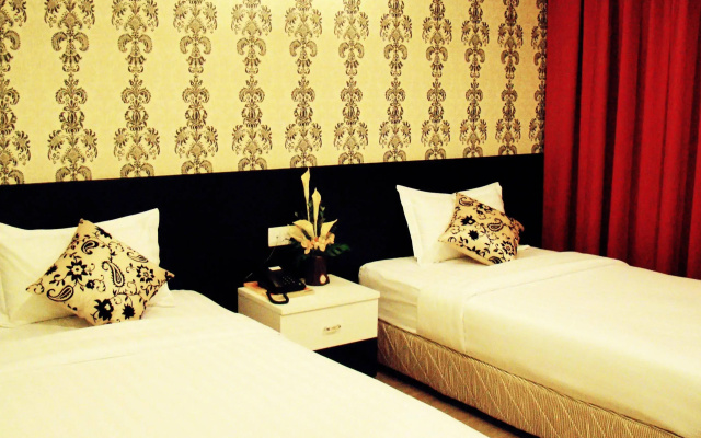 Adel Hotel