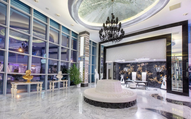 Q Premium Resort Hotel