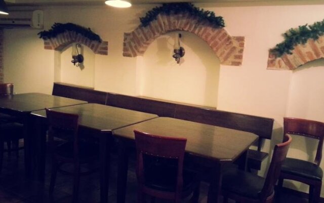 Family Hotel Kredo