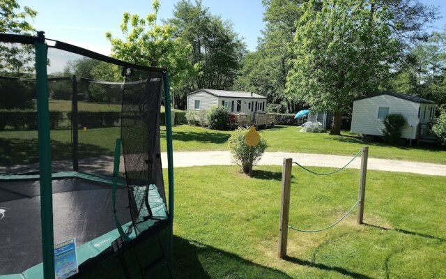 Camping Des Lancieres - Tentes Treck