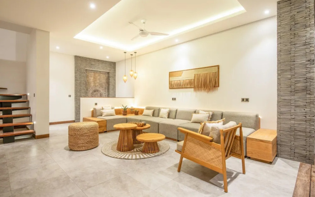 sol N1 Incredible 4 Bds Villa Near Finns Club