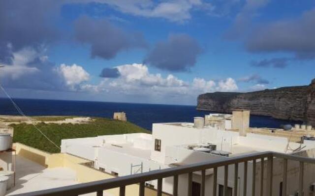 Palm Court Apartment