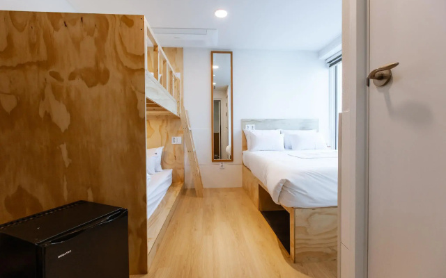 Step Inn Myeongdong 2 - Hostel
