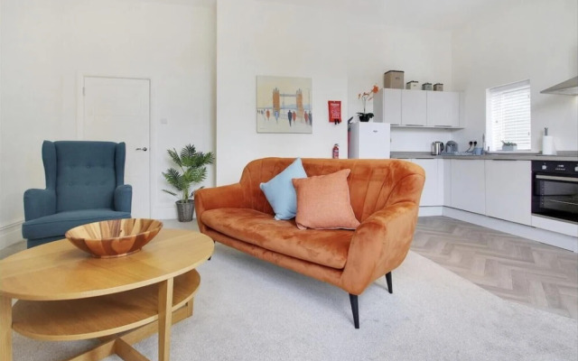 Stylish Large 1-bed Apartment in Tunbridge Wells