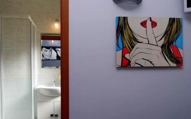 Sapphire Apartment