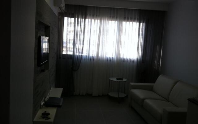 Ilsia Apartments - Martin Buber Street