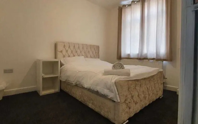 Fantastic New Room-1