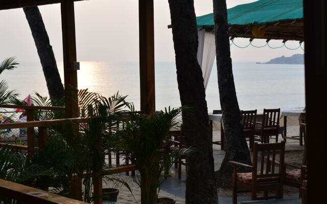 Roundcube Beach Bungalows