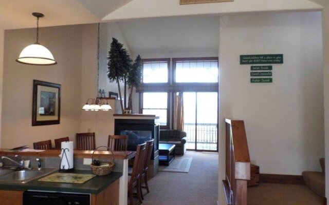 Kicking Horse Lodges