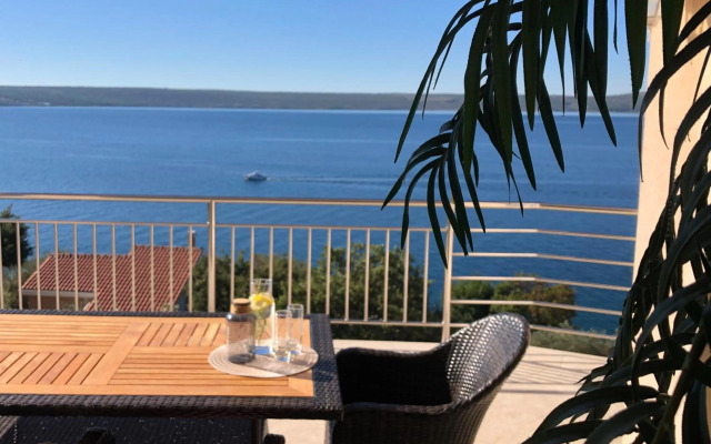 Villa Mebelle mit Meerblick