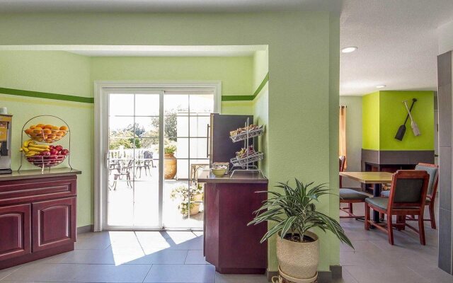 Quality Inn & Suites Capitola By the Sea