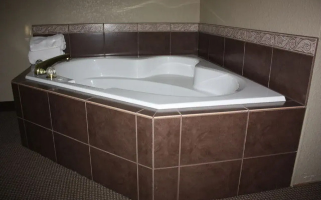 Outpost Motel & Kitchenette Suites