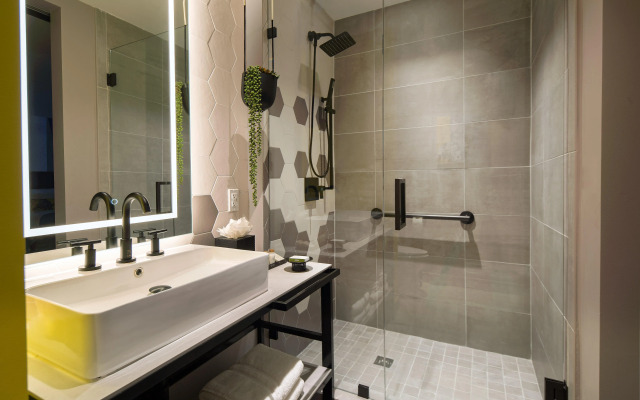 Hotel Indigo Miami Brickell by IHG