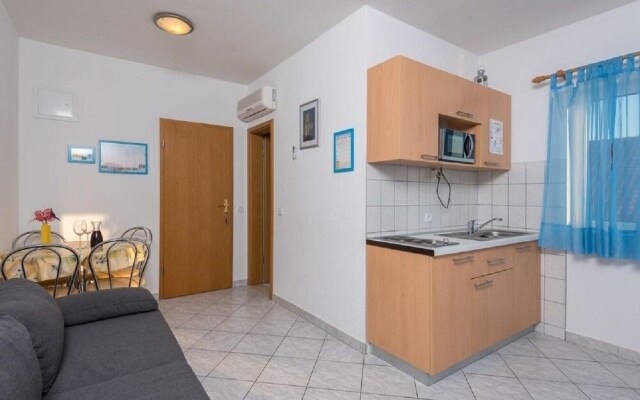 Ivo - 400 m From sea - A7