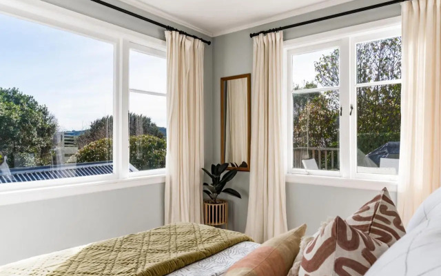 Kowhai Cottage & Studio