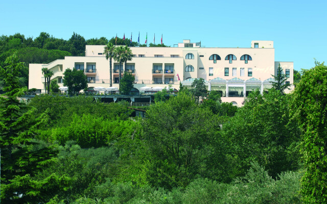 Nastro Azzurro Resort