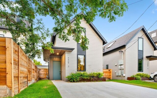 Stylish 2 Bedroom Retreat in South Austin