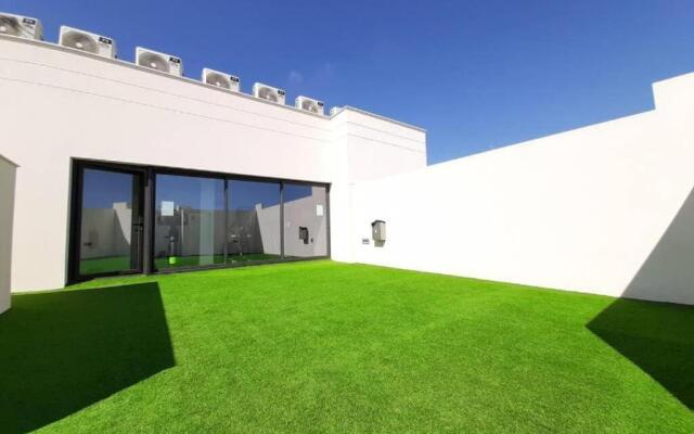 Aqua Beach Torrevieja by Villas&You