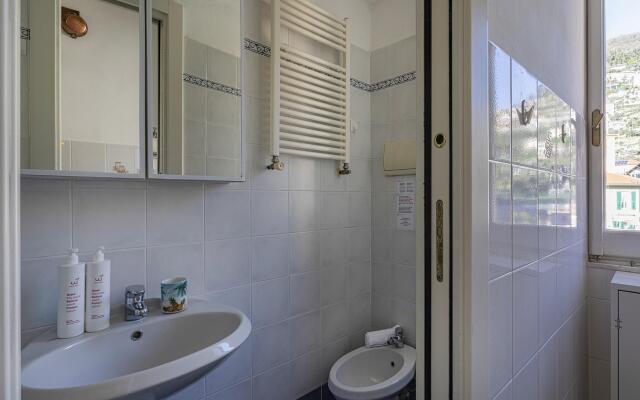 Cinque Finestre sul Golfo by Wonderful Italy