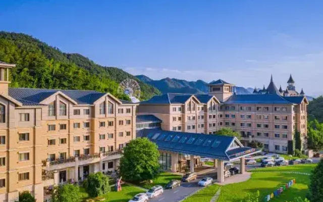 Virgin Hotel Radisson, Yinrun Town, Anji